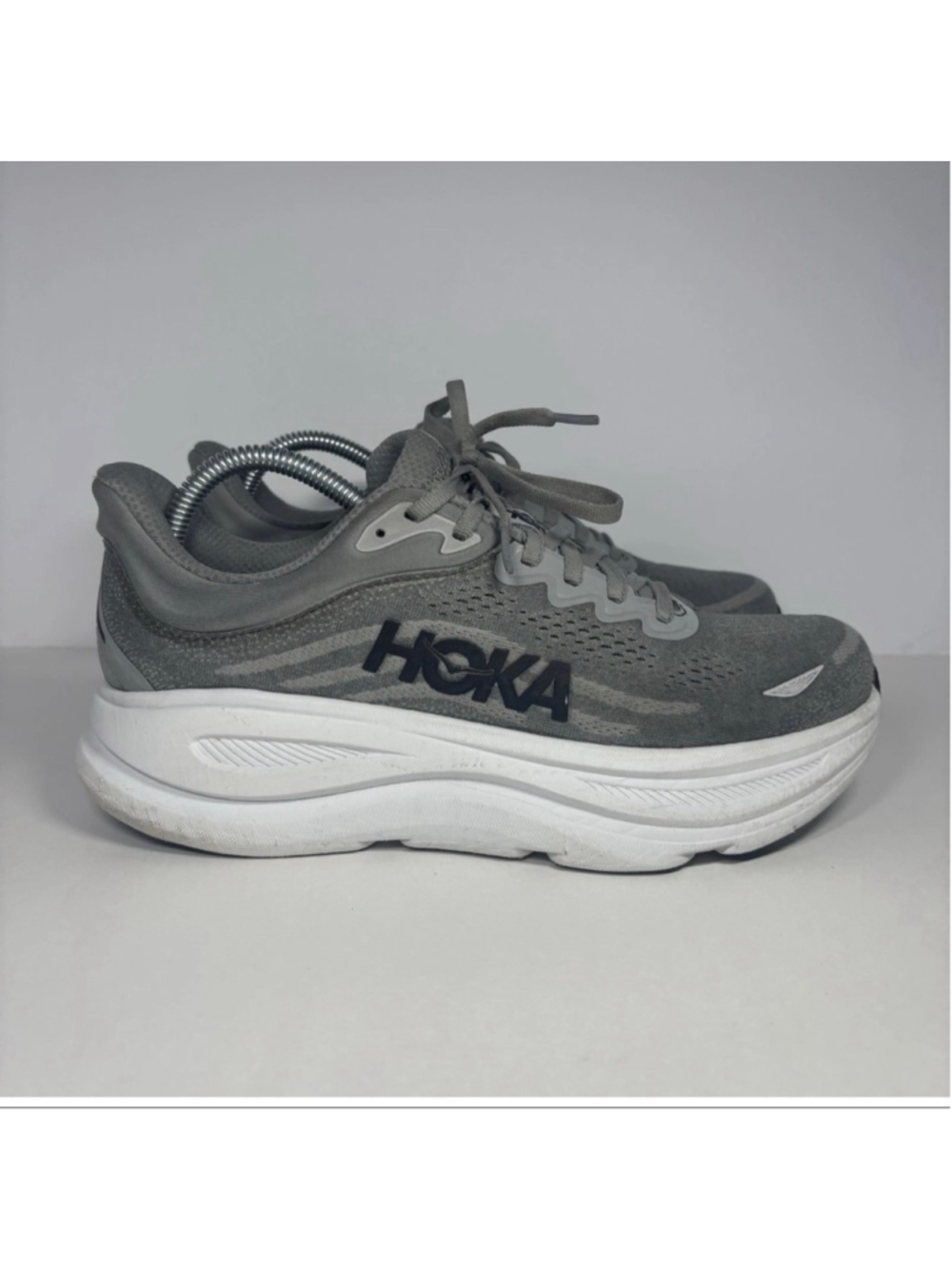 Mens Hoka Bondi 9 Gray & White Athletic Shoes Size 10.5D
